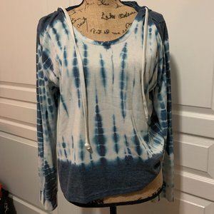 Women's slouchy long sleeve